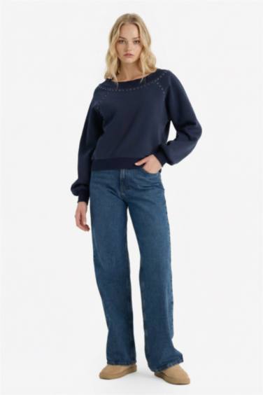 Oversize Fit Long Sleeve Sweatshirt