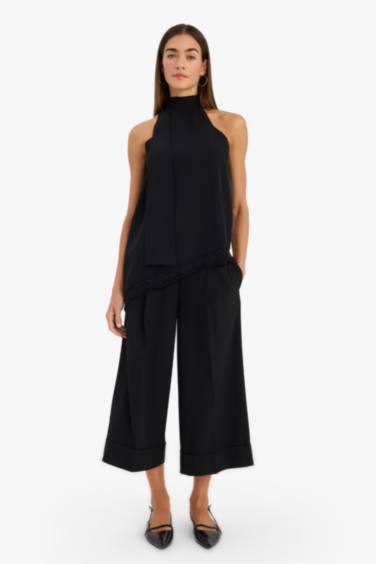 بلوزة كت كريب قصة عادية بياخة هالتر