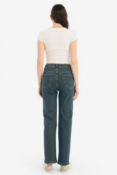 Comfort Straıght Normal Bel Bilek Boy Jean Yıkamalı Pantolon