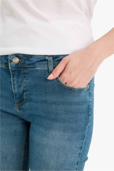 Crop Flare Fıt Düşük Bel Bilek Boy Jean Yıkamalı Pantolon