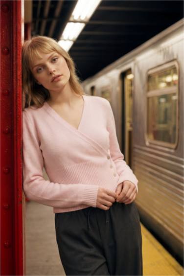 Fıtted V Yaka Kazak