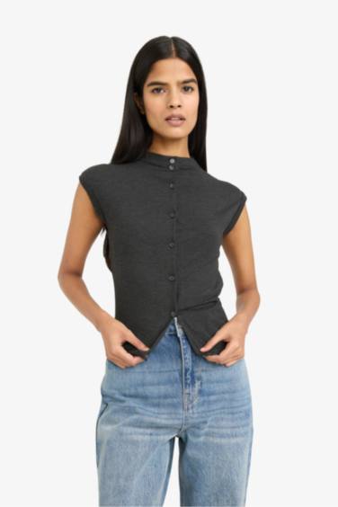 Fitted Half Turtleneck Short Sleeve T-Shirt