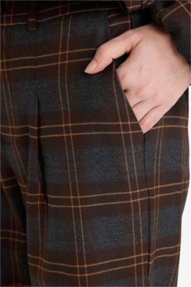 Wide Leg Regular Hem Double Pocket Printed Trousers