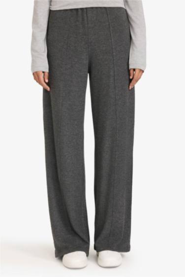 بنطرون وايد ليج برجل واسع ملمس ناعم