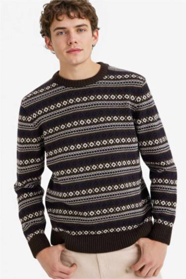 بلوز تريكو قصة عادية