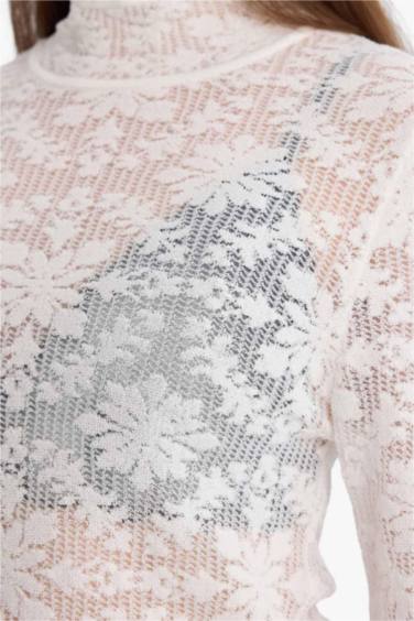 بلوز دانتيل فلورال سليم فيت