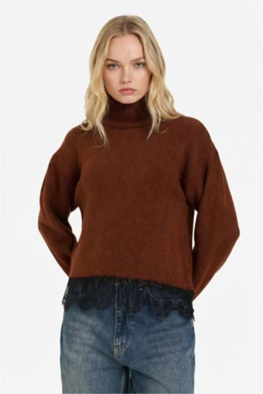 بلوز صوف قصة عادية بياخة عالية هاينك