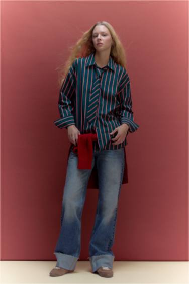 بنطرون جينز قصة مستقيمة واسعة وخصر عادي