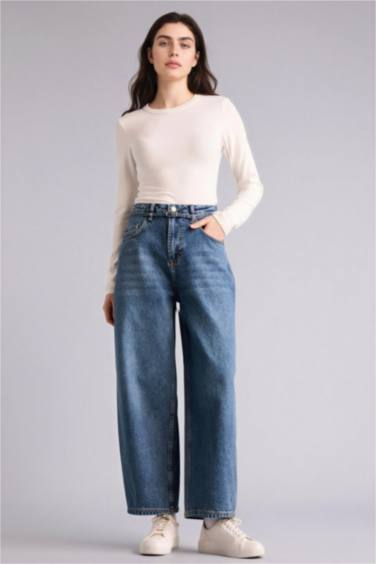 Укороченные джинсы Barrel Fit со средней посадкой и эффектом варки