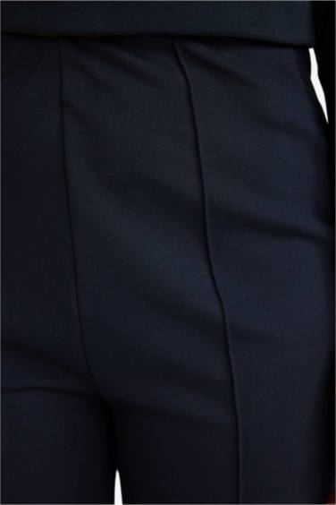 بنطرون قصة مستقيمة