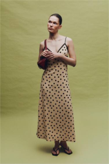 Kalp Yaka Puantiyeli Bürümcük Askılı Maxi Elbise