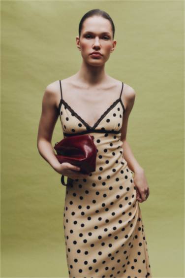 Kalp Yaka Puantiyeli Bürümcük Askılı Maxi Elbise - Görsel 4