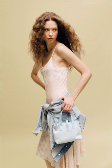 Asimetrik Renk Bloklu Tül Askılı Midi Elbise - Görsel 3