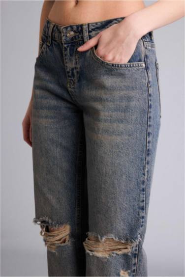 Slım Fıt Yırtık Detaylı Düşük Bel Jean