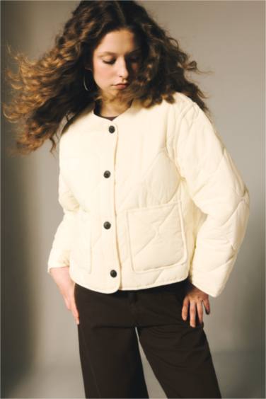 Oversıze Kapitoneli Mont - Görsel 4