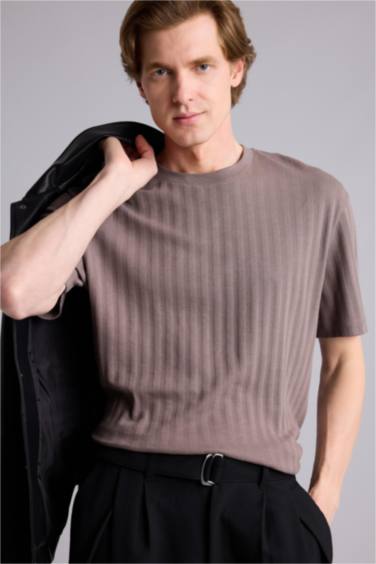 Regular Fıt Kısa Kollu Tişört - Görsel 4