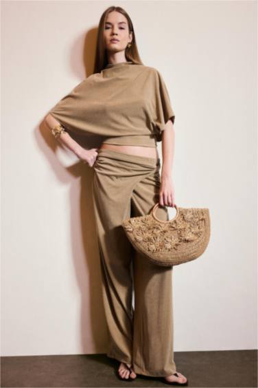 Slım Fıt Yarım Balıkçı Yaka Krep Tişört - Görsel 2