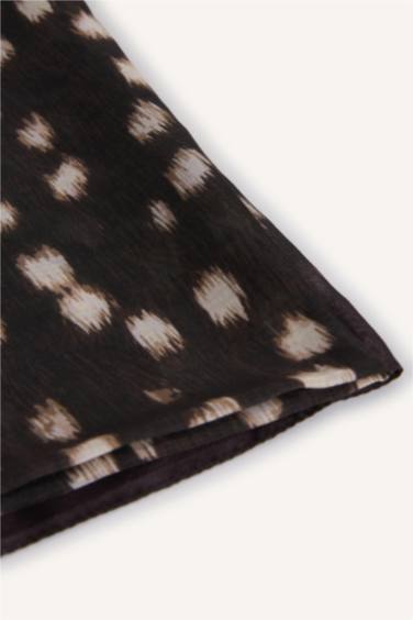 Kadın Desenli Şal - Görsel 4