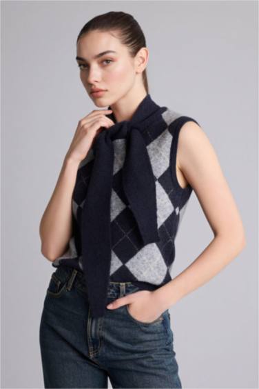 Fıtted Şal Yaka Baklava Desenli Süveter - Görsel 3