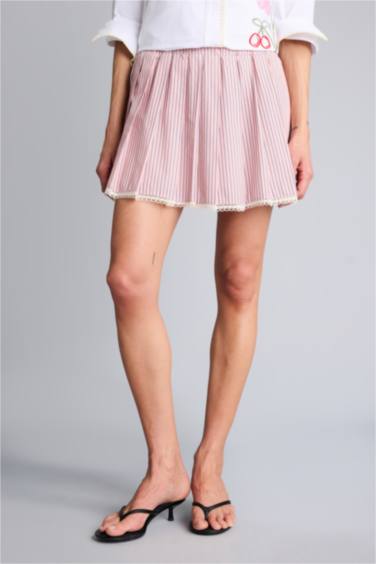 Afra x Defacto Pilise Normal Bel Poplin Mini Etek