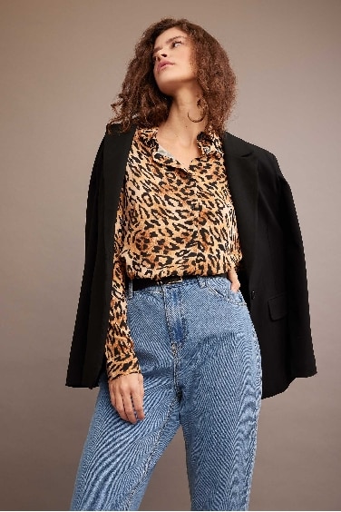 Сорочка з довгим рукавом стандартного крою для жінок