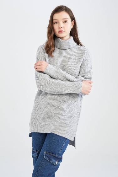 Oversize Fit Turtleneck Tunic