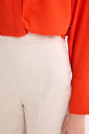 Sigaret Normal Bel Düz Paça Saten Kumaş Pantolon