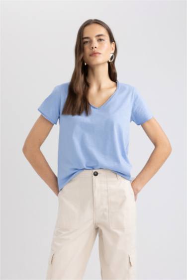 تيشيرت نص ردن بياخة V قصة عادية