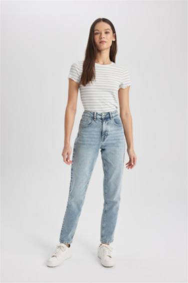 تيشيرت نص ردن مخطط مضلع