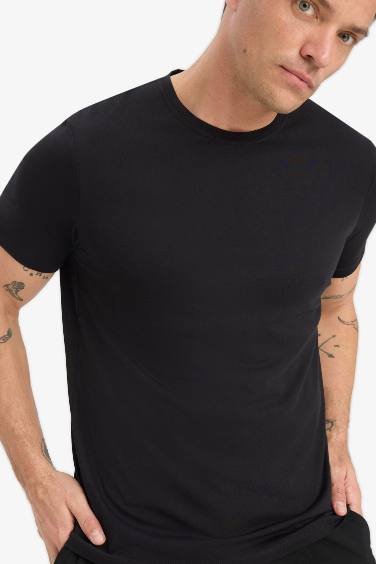 Slim Fit Dar Kesim Bisiklet Yaka Modal Karışımlı Basic Düz Kısa Kollu Tişört