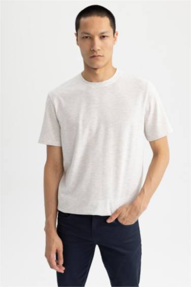 T-shirt basique à manches courtes et à Col rond Coupe Régulière