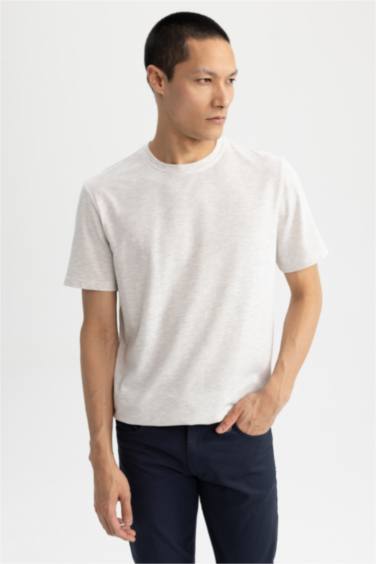 T-shirt basique à manches courtes et à Col rond Coupe Régulière