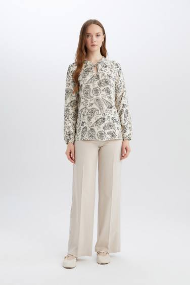 Regular Fit Bağcıklı Yaka Desenli Uzun Kollu Bluz