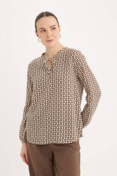 Regular Fit Bağcıklı Yaka Desenli Uzun Kollu Bluz