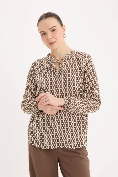 Regular Fit Bağcıklı Yaka Desenli Uzun Kollu Bluz