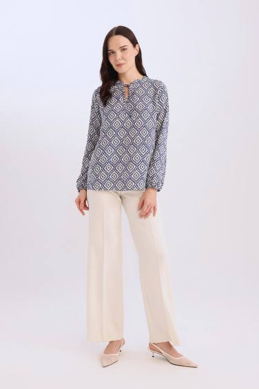 Regular Fit Bağcıklı Yaka Desenli Uzun Kollu Bluz