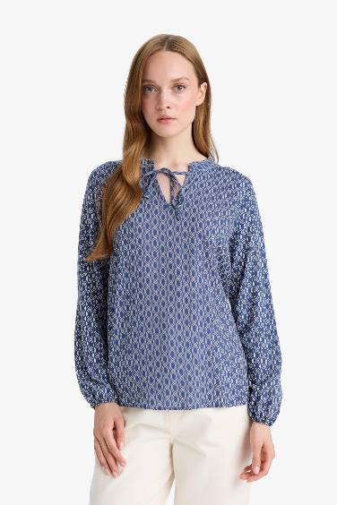 Regular Fit Bağcıklı Yaka Desenli Uzun Kollu Bluz