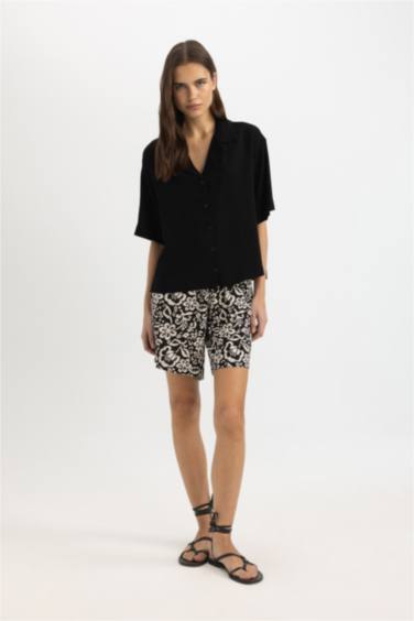 Relax Fit High Waist Wide Leg Shorts