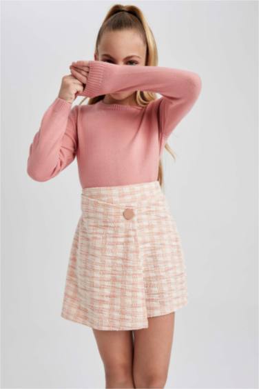 Пуловер стандартного кроя с круглым вырезом для девочек