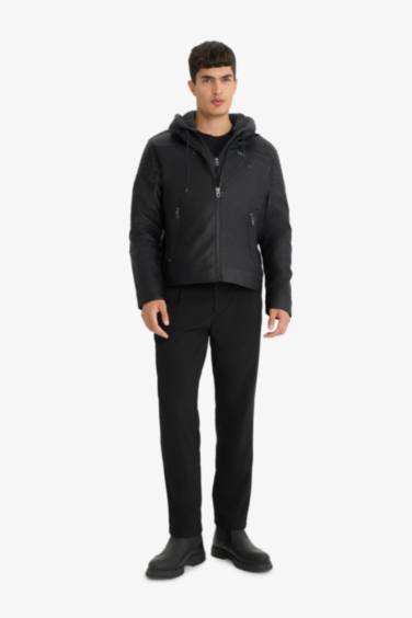 جاكيت جلد صناعي سليم فيت بغطاء للرأس من القطيفة طارد للماء