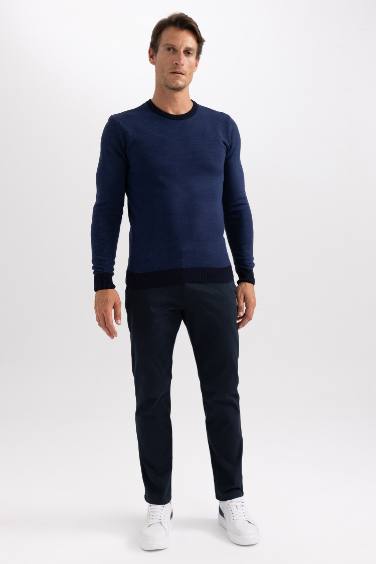 بلوفر تريكو قصة عادية برقبة مستديرة