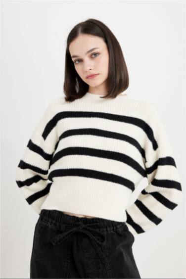 Regular Fit Çizgili Bisiklet Yaka Triko Kazak