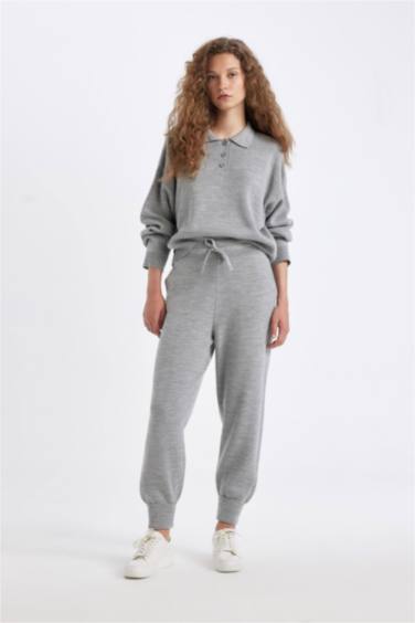 Джоггеры прямого кроя с резинкой на талии