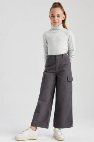 Пуловер стандартного крою з коміром стійкою для дівчаток