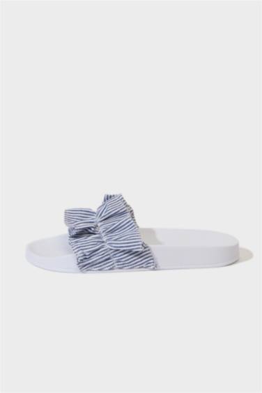 Woman Flat Sole Slipper