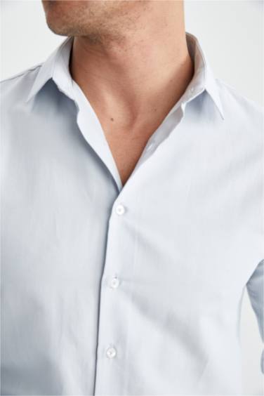 Рубашка приталенного кроя с длинным рукавом