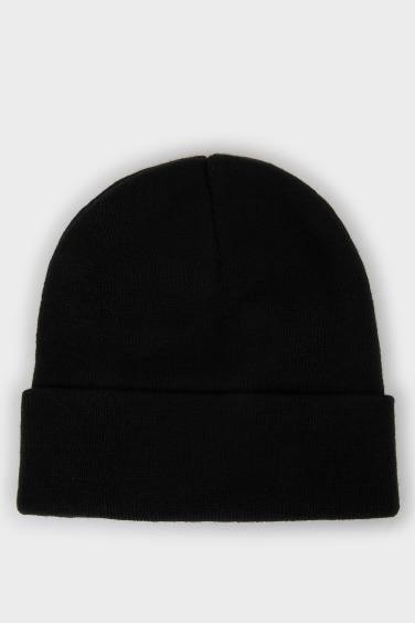 Erkek Dokuma Etiketli Bere