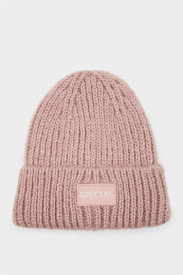 Woman Winter Beanie