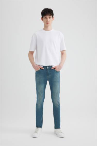 بنطرون جينز سوبر سكيني فيت بخصر عادي