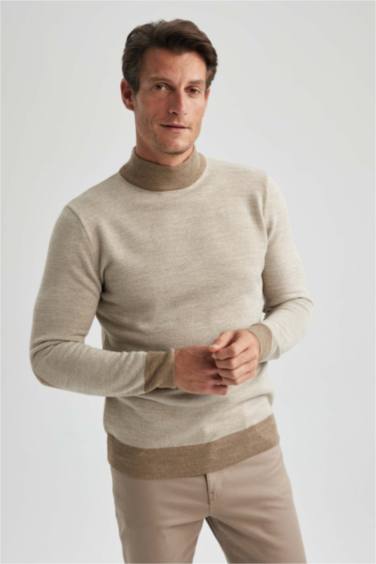 بلوفر تريكو بقصة عادية هاي كول